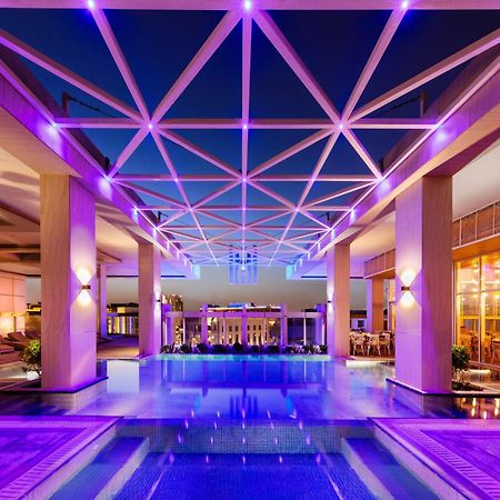 Millennium Place Doha Dış mekan fotoğraf The hotel's lobby